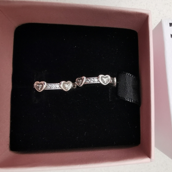 Pandora Radiant Sparkling Heart Hoop Earrings - Picture 3 of 4